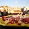 In questo articolo cercheremo di spiegare quali sono le diverse qualità di prosciutto spagnolo esistenti e ne forniremo una breve descrizione. Innanzitutto, abbiamo il prosciutto serrano, il più tipico, che...