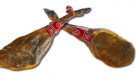 &nbsp; &nbsp; Prosciutto Pata Negra Vs. Spalla Pata Negra: Oggi parliamo delle differenze e le somiglianze fra la spalla e il prosciutto del suino iberico. Incominciamo con la parte fisiologica:...